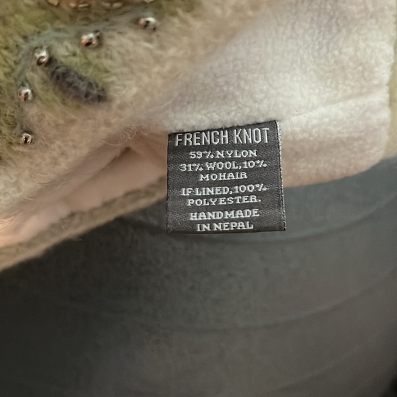 2 for- French Knot-winter hat and Lands End offwhite Polartech scarf. - Picture 5 of 10